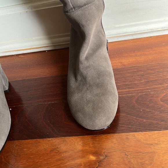 Vince Camuto Boots - Size 8 - Picture 5 of 9